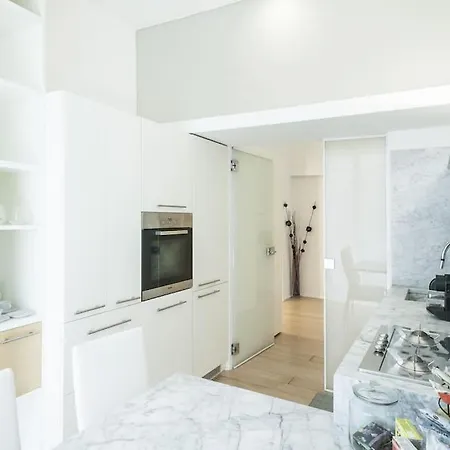 Charming Home Near Duomo Milan Exterior photo
