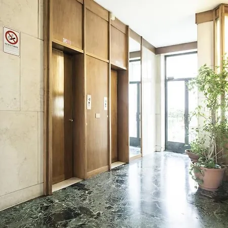 Charming Home Near Duomo Milan Exterior photo